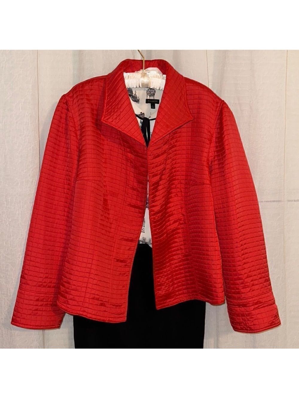 Harve Benard 18 Classic Lux Red Open Front Light Quilted Jacket Overcoat